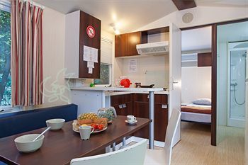 Hôtel Best Holiday à Grimaud Extérieur photo