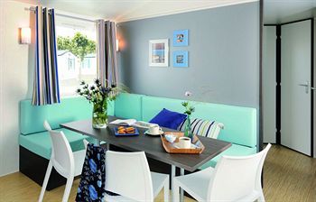 Hôtel Best Holiday à Grimaud Extérieur photo