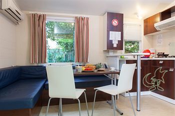 Hôtel Best Holiday à Grimaud Extérieur photo